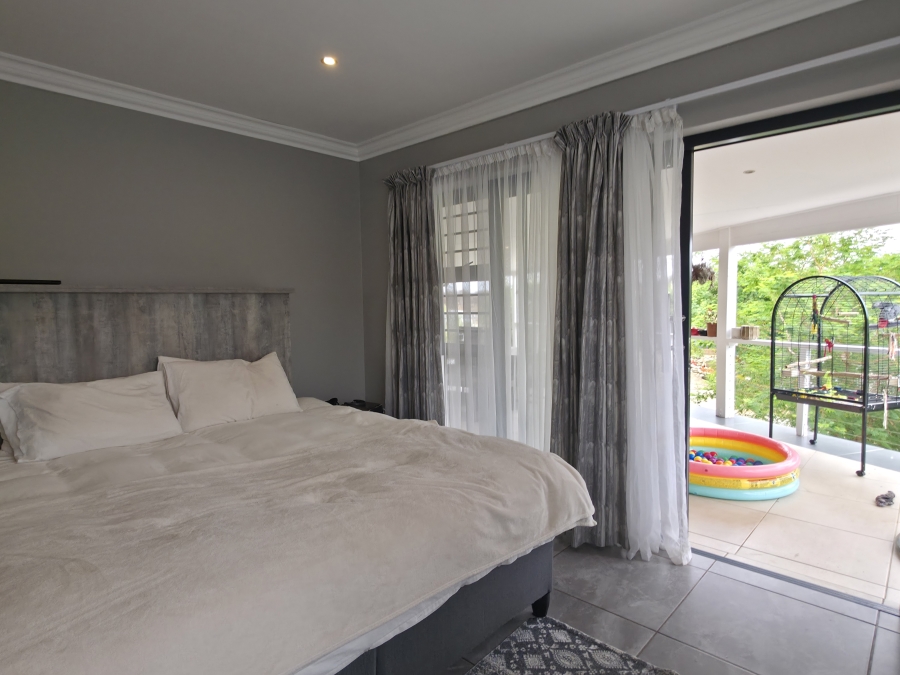 5 Bedroom Property for Sale in Noorsekloof Eastern Cape